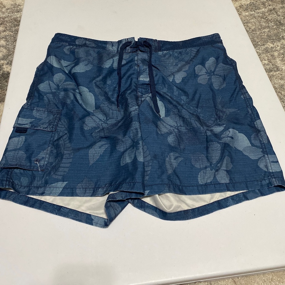 Merona Mens swim trunks swimming bottoms floral size XL 100% polyester shorts